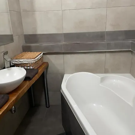 Slnecny Pri Lesoparku * Prievidza