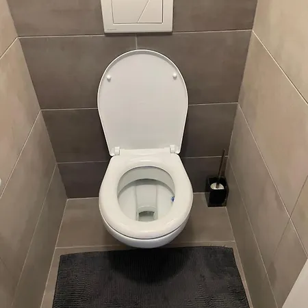 Slnecny Pri Lesoparku *